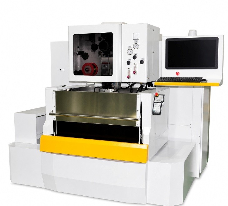 EDM Wirecut Machine